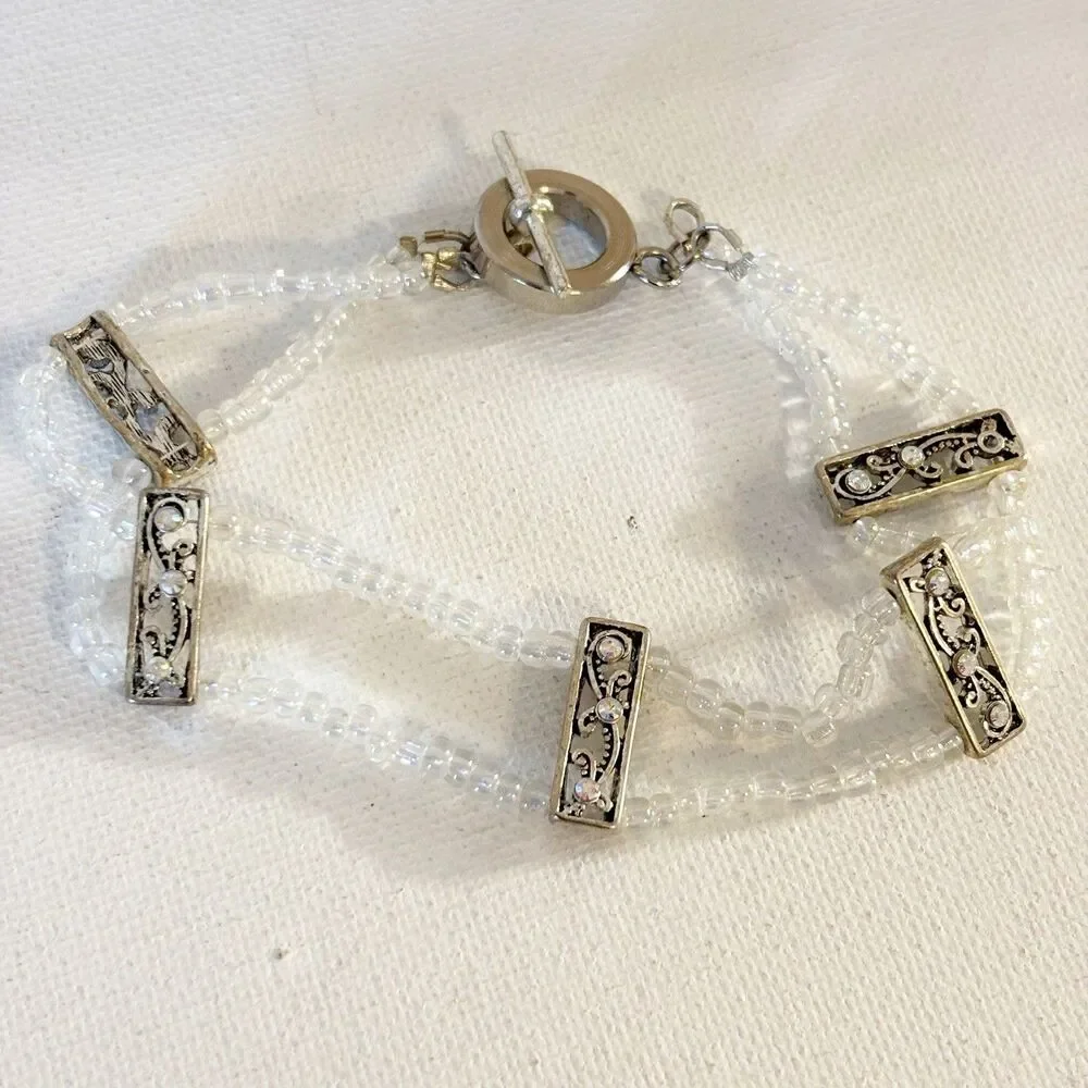 Beaded Bracelet Toggle Closure Clear Beads Silver Tone Delicate Size 7.75